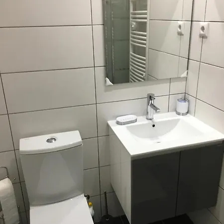 アパート Appartement, Da Rocha, *